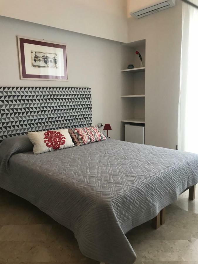 B&B Questa Casa Non E'Un Albergo Палермо Экстерьер фото